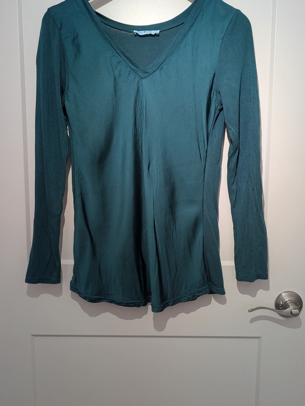 Gigi Moda Long Sleeve V-Neck Women’s Top - Teal
